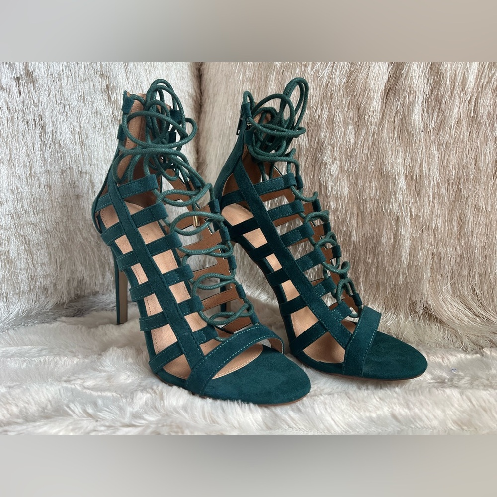 NWOT Charlotte Russe Teal Cut Out Lace Up High Heels Size: 7